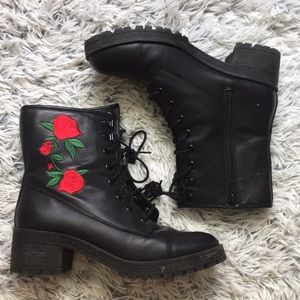 Women’s Black Madden Girl Trendy Platform Boots